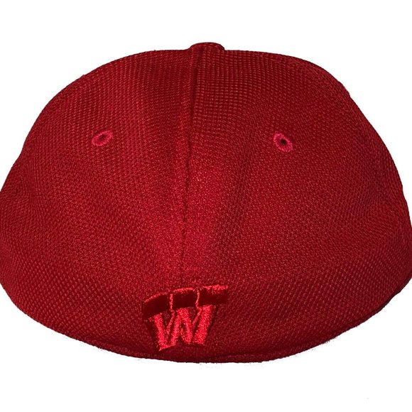 Adidas Wisconsin Badgers Fitted Cap - Picture 2 of 6